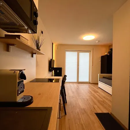 Schoenes 1 In Ingolstadt-friedrichshofen * Ingolstadt